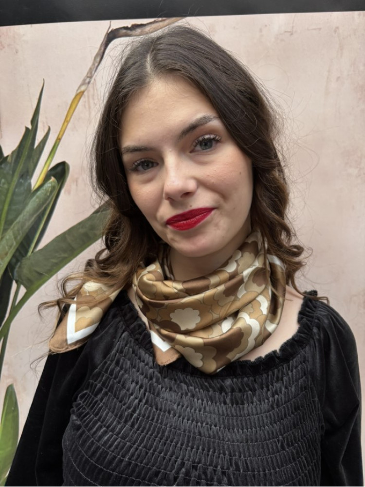 Apaszka jedwabna brązowe kwiaty